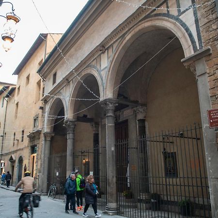 Mamo Florence - Borgo San Jacopo Apartment Luaran gambar