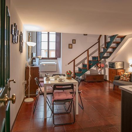 Mamo Florence - Borgo San Jacopo Apartment Luaran gambar