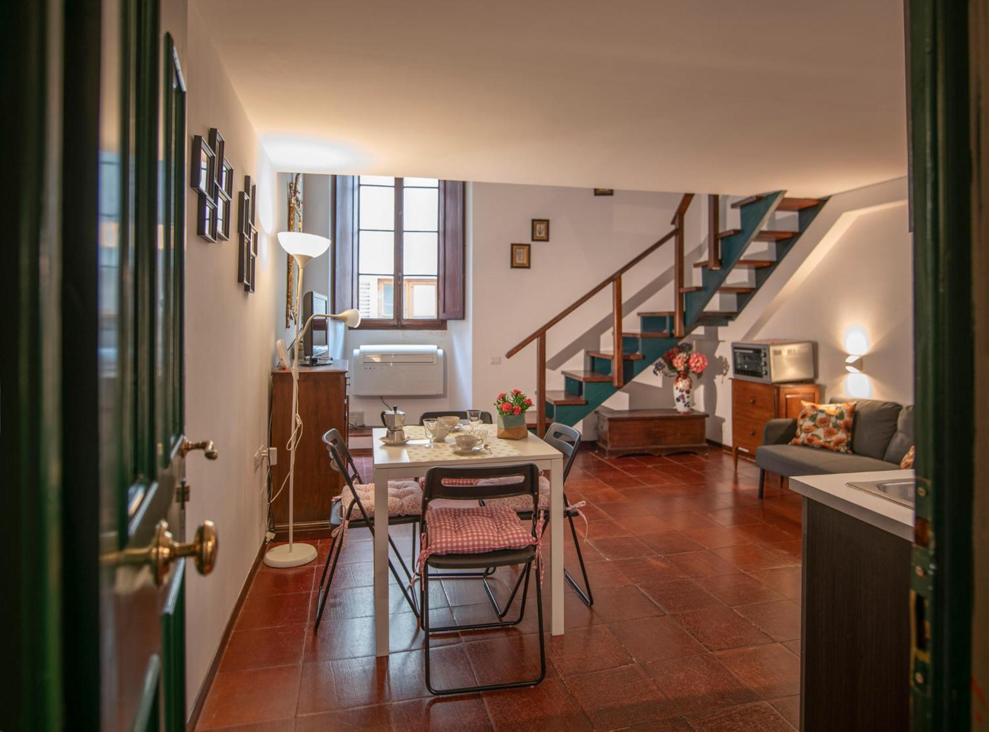 Mamo Florence - Borgo San Jacopo Apartment Luaran gambar