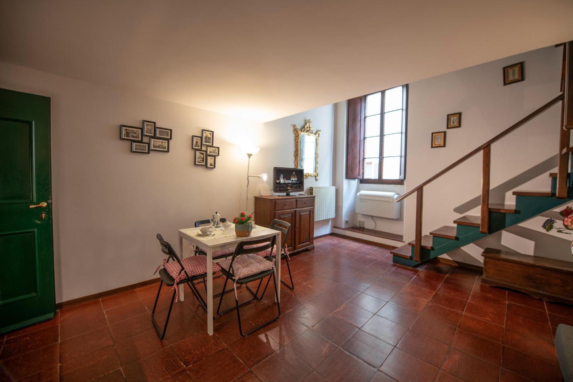 Mamo Florence - Borgo San Jacopo Apartment Luaran gambar